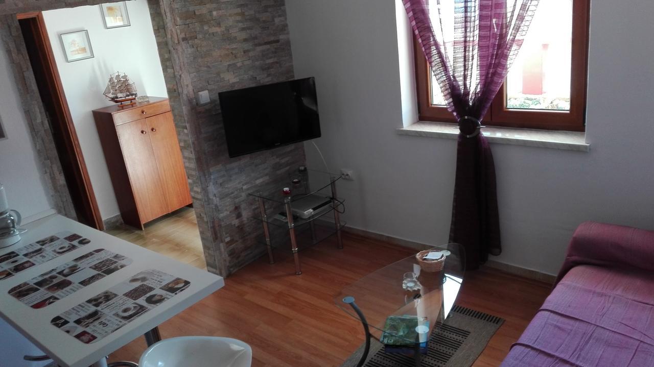 Apartment Dunja Senj  Eksteriør bilde